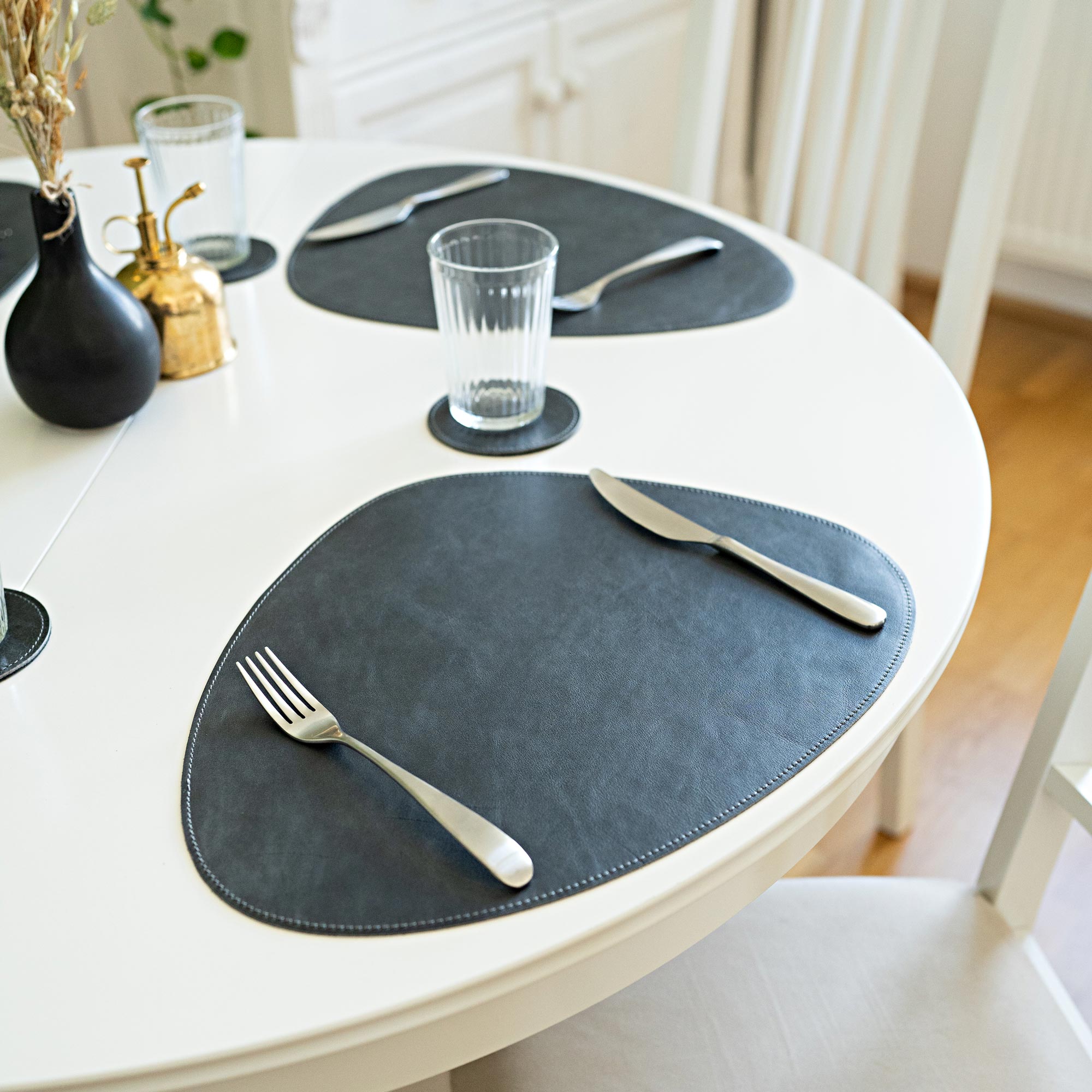 Genuine leather placemat "Organic"