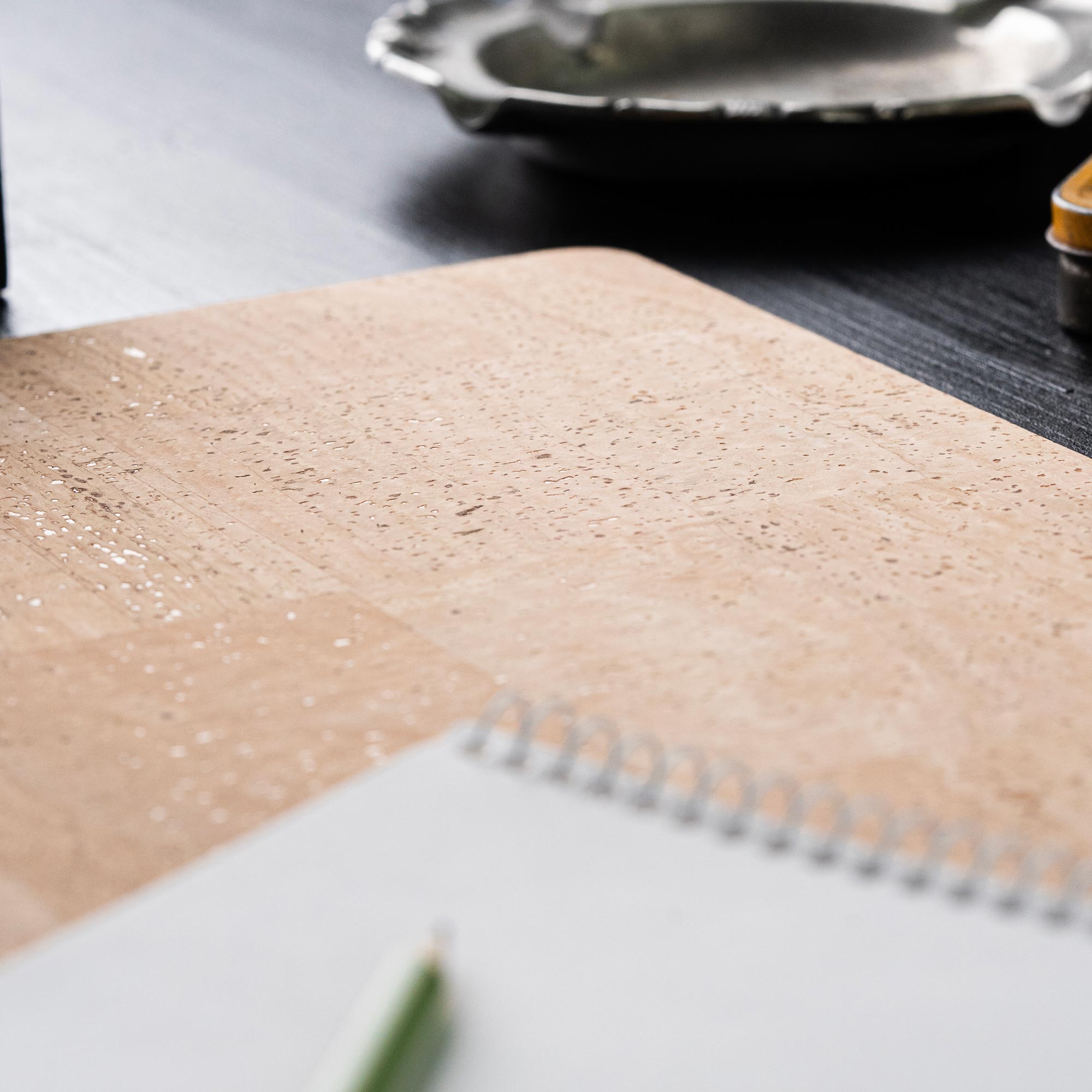 Korkoberfläche von schreibtischunterlage