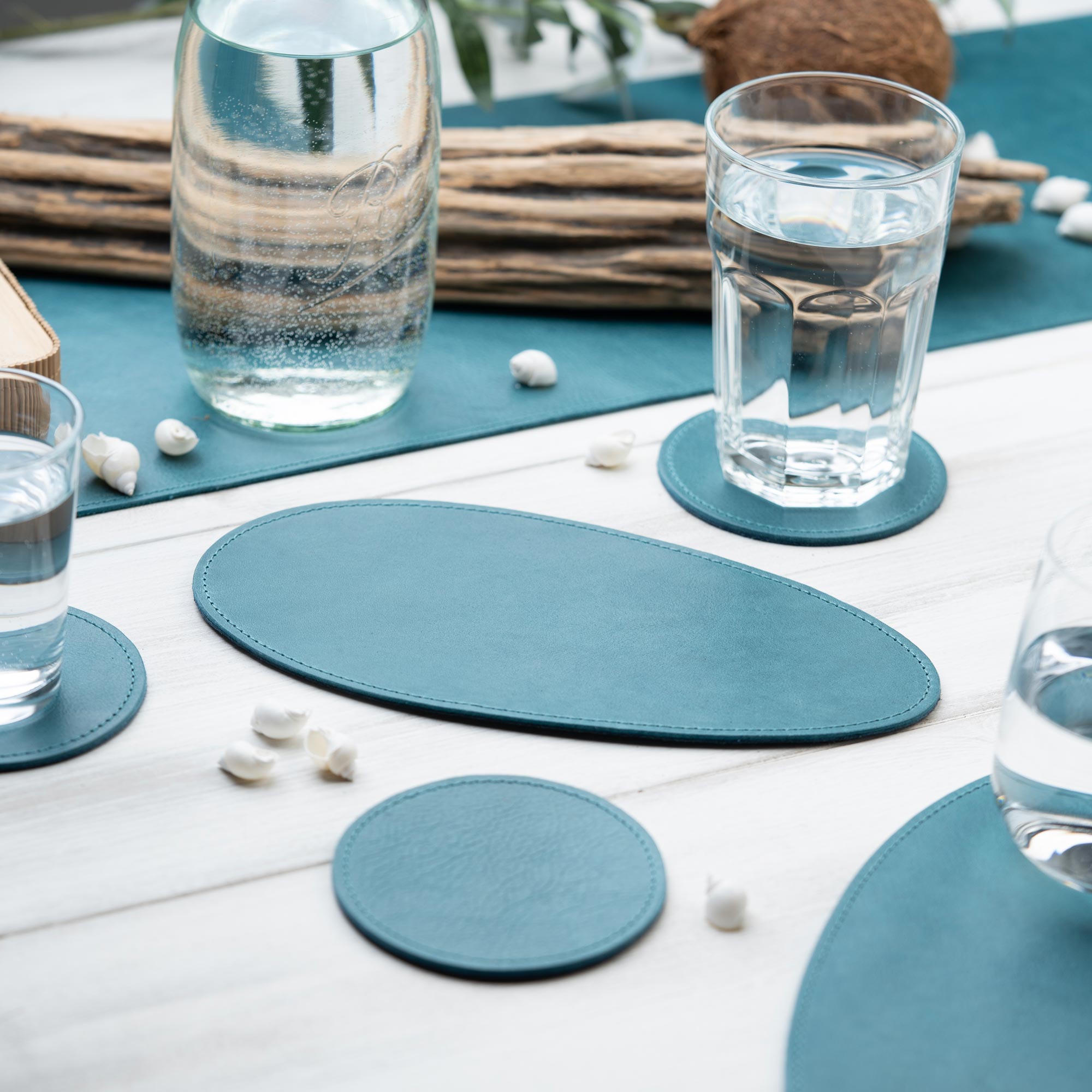 Round glass coasters leather (6 pcs.)