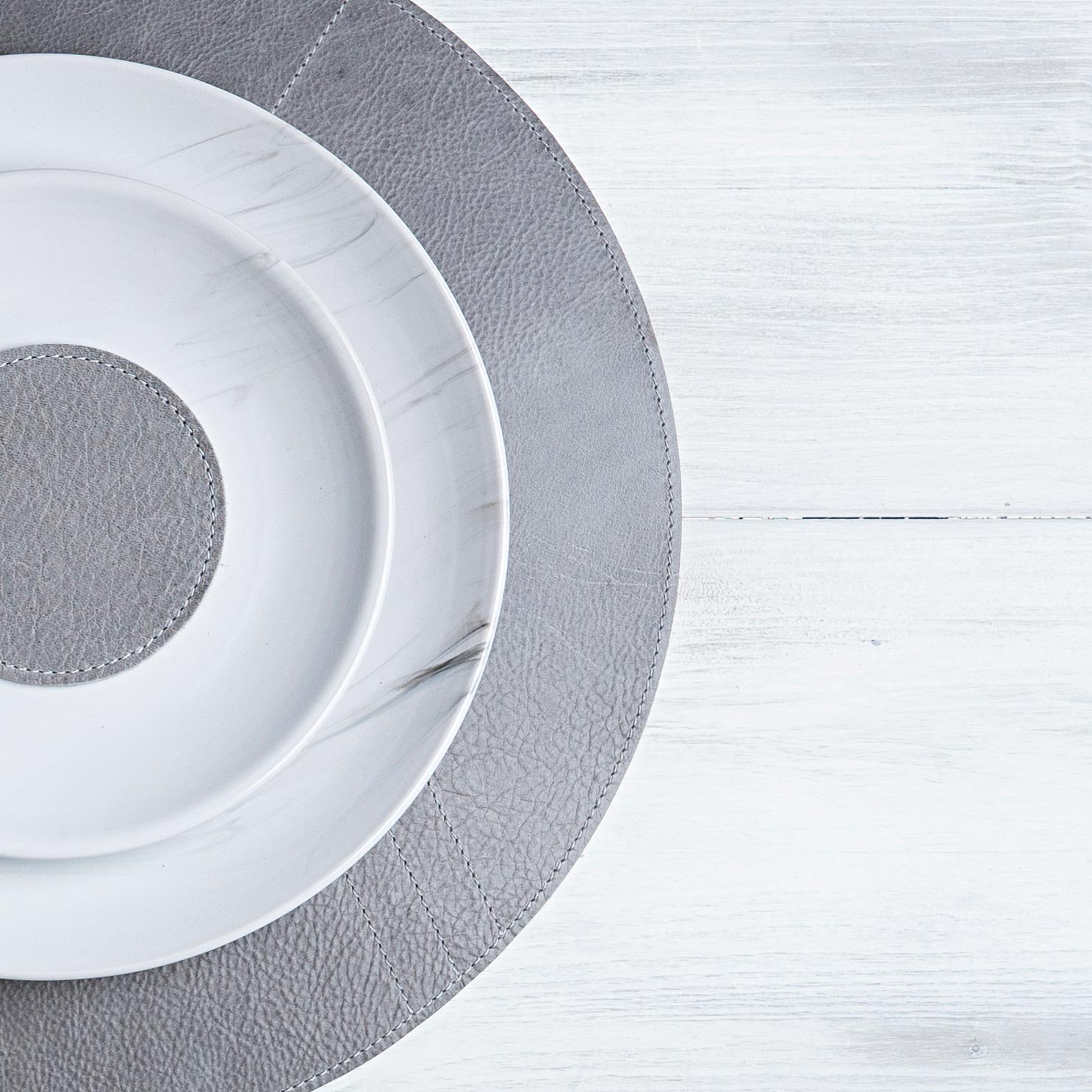 Genuine leather placemat "Round"