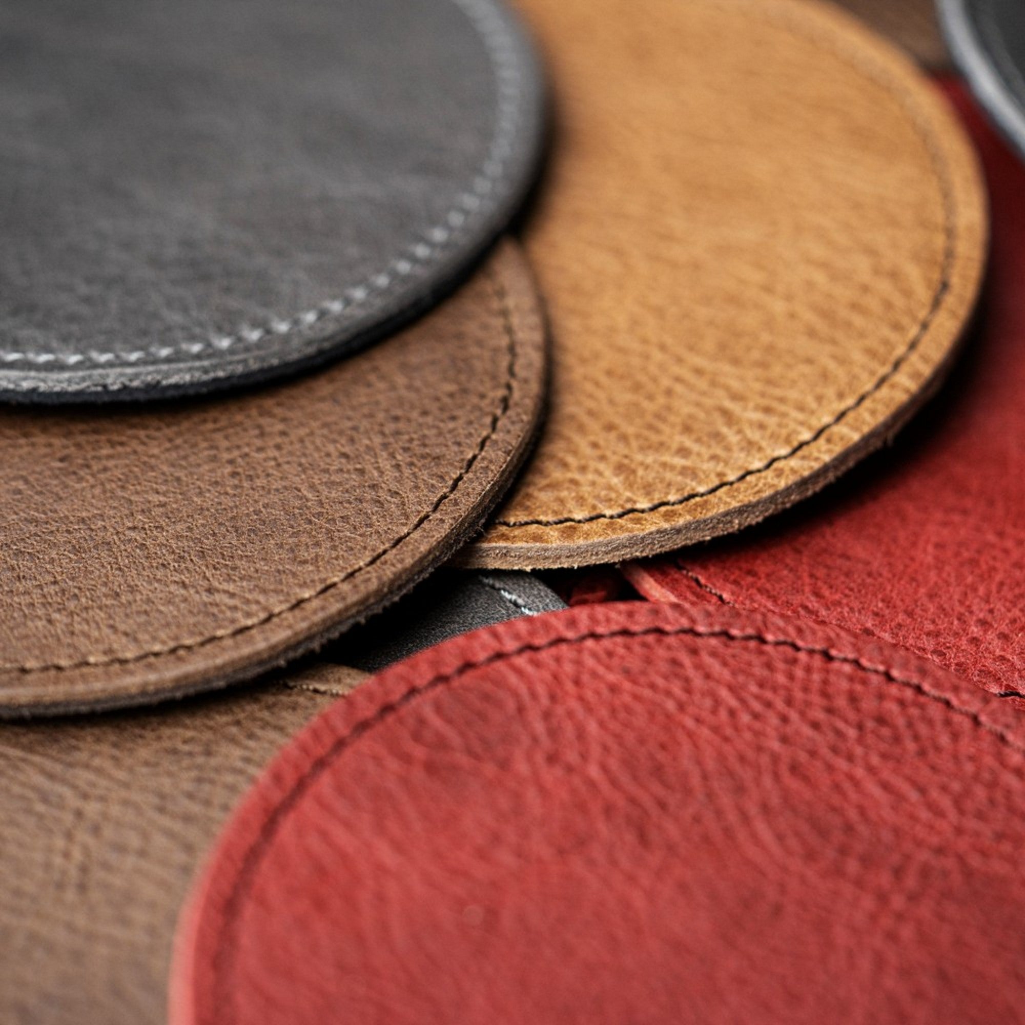 Round glass coasters leather (6 pcs.)
