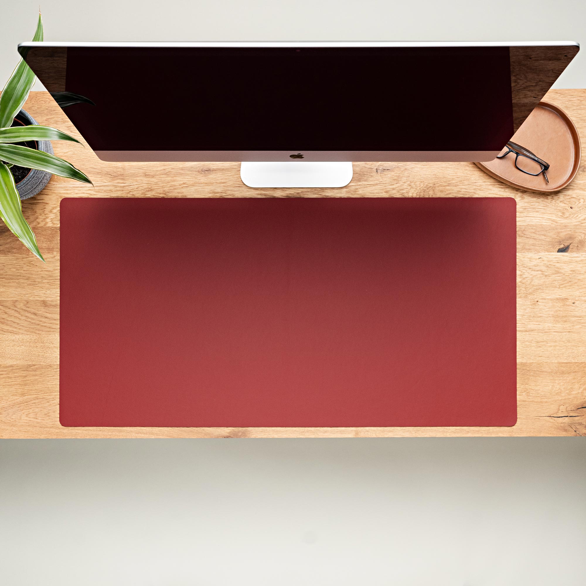 Leather desk pad