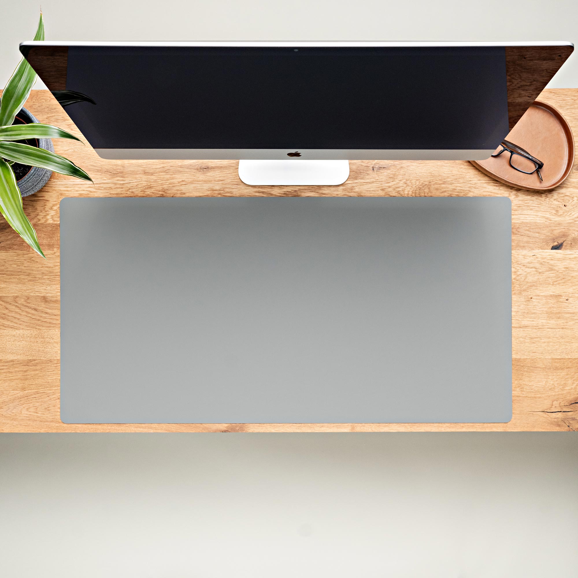 Leather desk pad