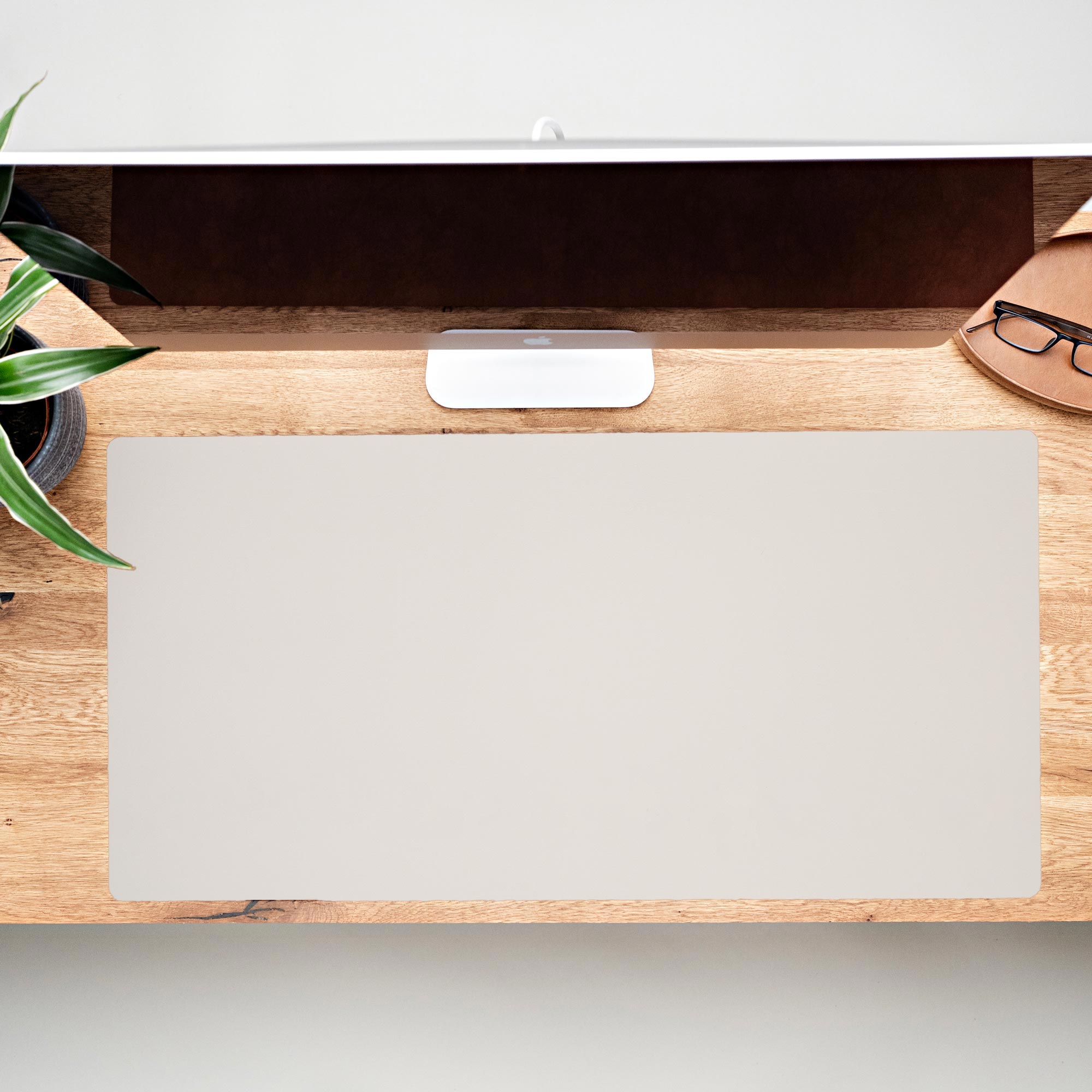 Desk pad made of recycled leather